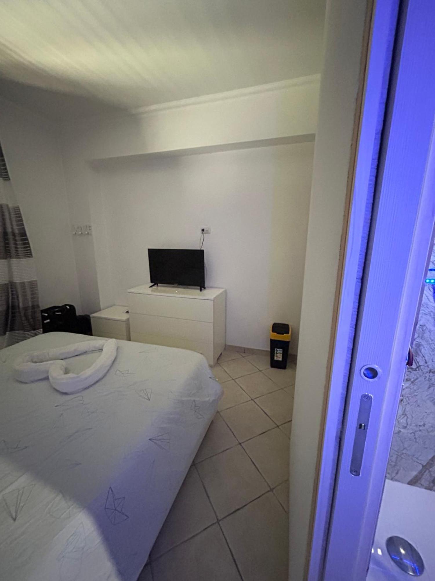 Ale E Nau Hotel Rome Exterior photo